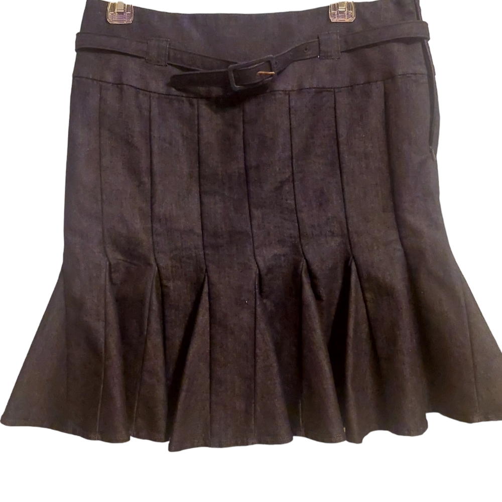 Black denim Kenneth Cole Reaction EUC belted Skirt pleats flare bottom size zip